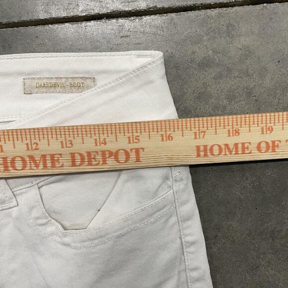 Guess Jeans Womens 29 White Daredevil Boot Bootcut Rhinestone Stretch Denim - Picture 2 of 11